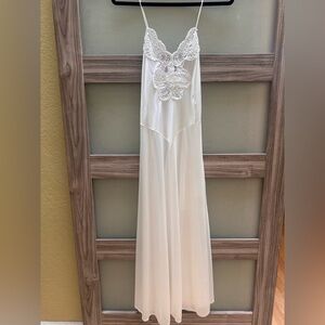 Victorias Secret Gold Label Vintage Lace Night Gown Slip 🤍